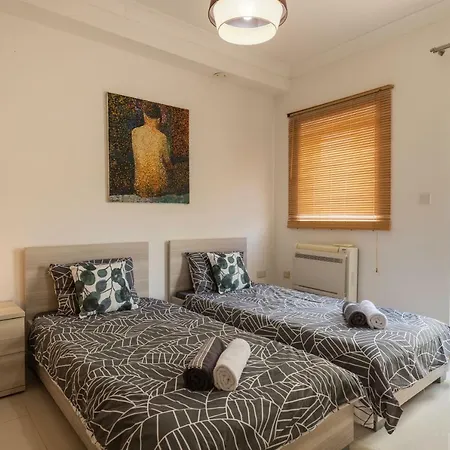 Holiday home 5 Bedroom Townhouse, Sleeps 22 Sliema