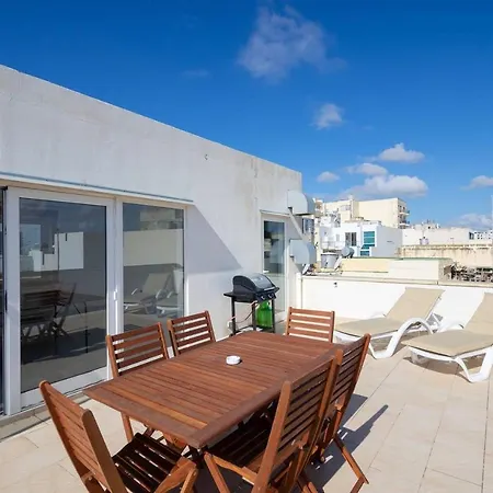 5 Bedroom Townhouse, Sleeps 22